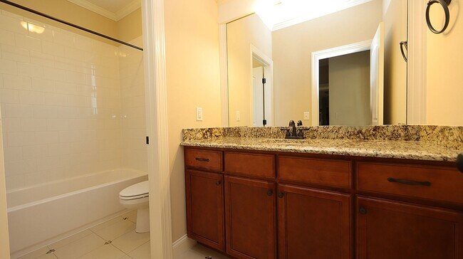 Building Photo - Lovely Heritage Home with Ideal Floorplan