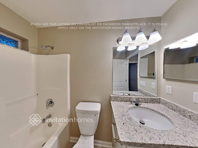 Building Photo - 607 Hamlet Ct