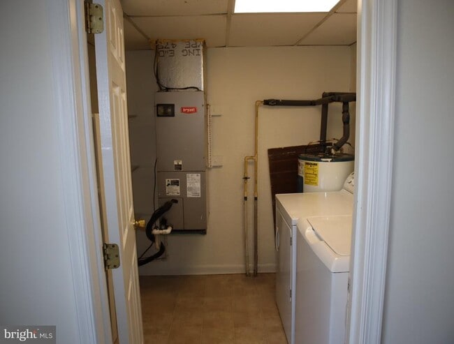 Building Photo - 1007 Kent Ave