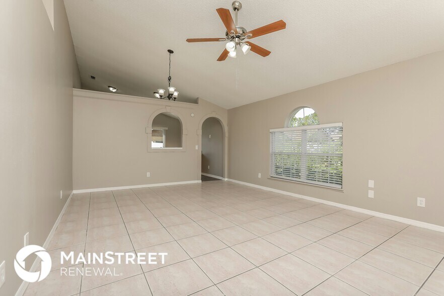 Building Photo - 8757 Claiborne Ct