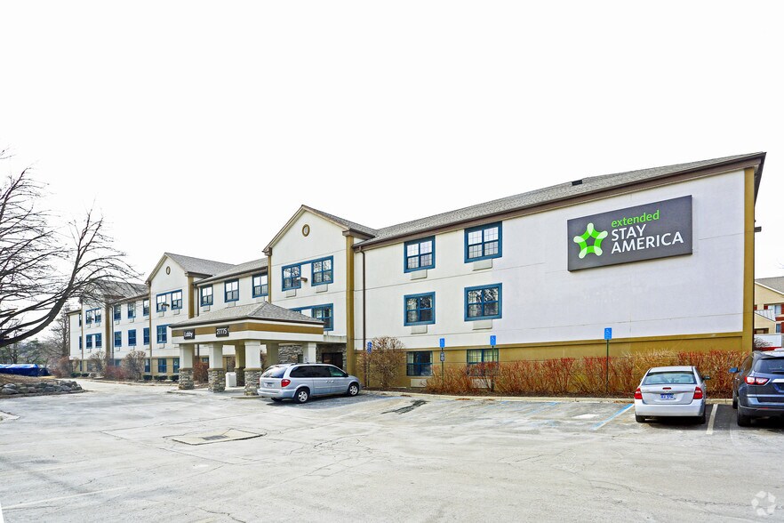 Furnished Studio Farmington Hills 27775 Stansbury Blvd Farmington