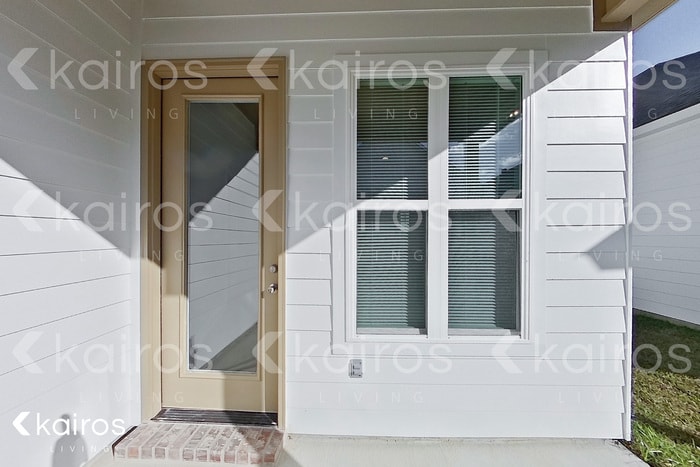 Building Photo - 4828 W Dacha Ln