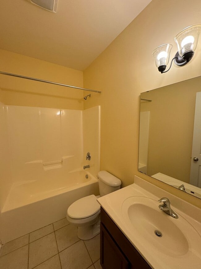 Building Photo - 4BR/3BA Home in Winding Walk