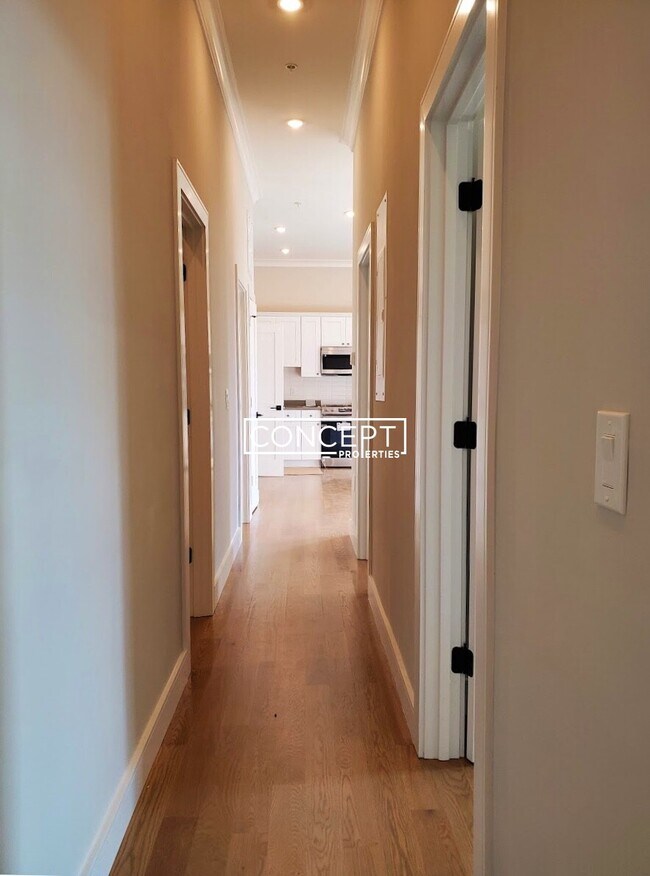 Building Photo - 16-18 Highgate St. Unit 302AB