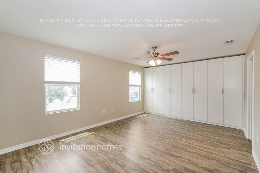 Building Photo - 10514 Whispering Hammock Dr