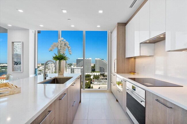 Building Photo - 151 N Seabreeze Blvd