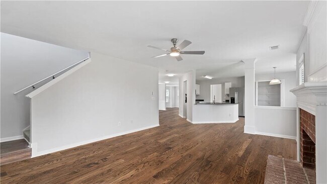 Building Photo - 317 Shasta Ln