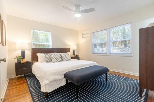 Building Photo - 318 SW 27th St