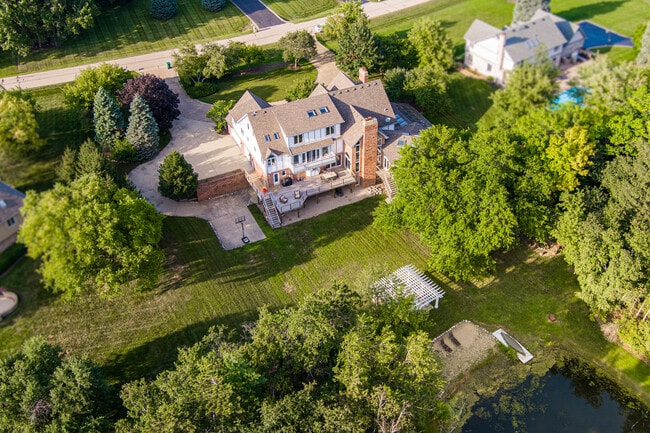 Building Photo - 22199 W Thornridge Dr