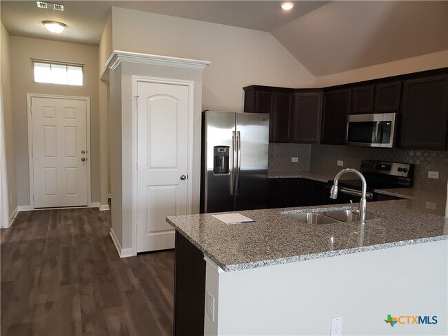 Building Photo - 1909 Euclid Dr