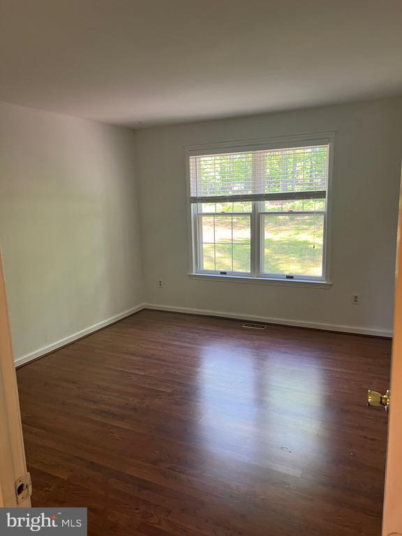 Building Photo - 14260 Burntwoods Rd