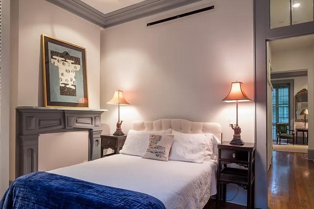 Building Photo - 533 Dumaine St