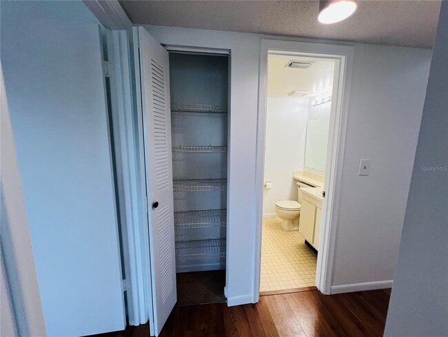 Building Photo - 4045 Atrium Dr