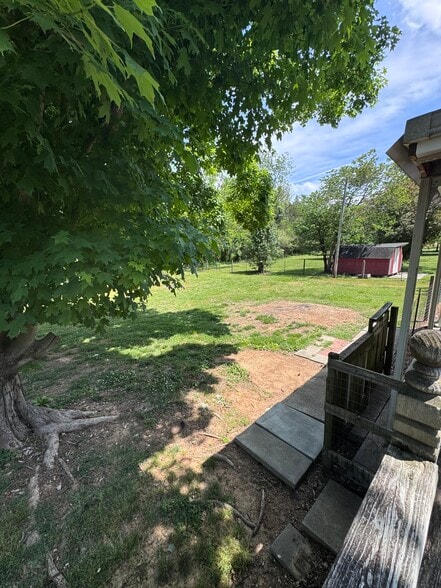 Building Photo - 2300 Sun Valley Cir