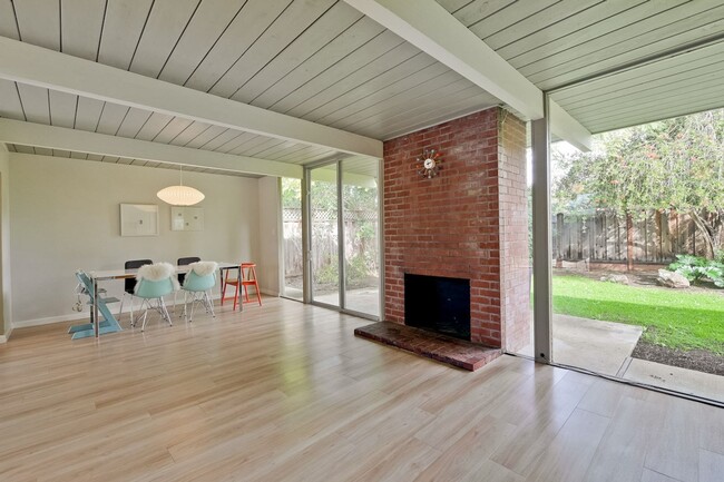 Building Photo - 4BD/2BA Cupertino Gem with Modern Upgrades!