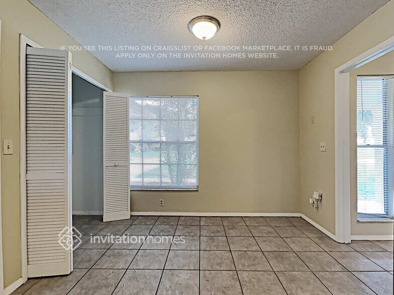 Building Photo - 7480 Bordwine Dr