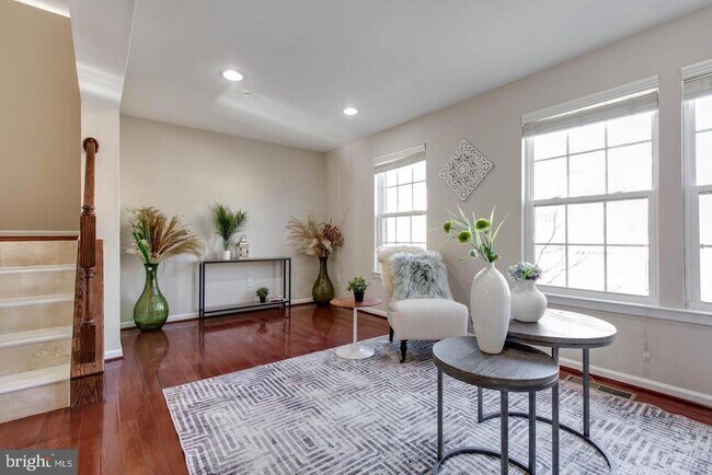 Building Photo - 7217 Maidstone Pl