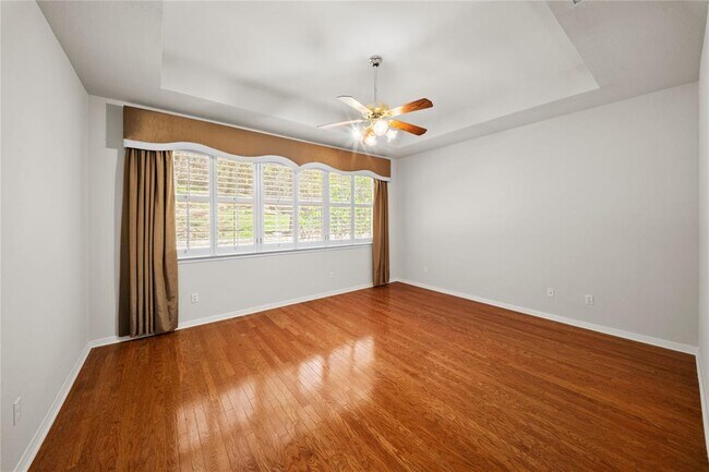 Building Photo - 5824 Taylor Draper Cove