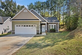 Building Photo - 110 Raeburn Way