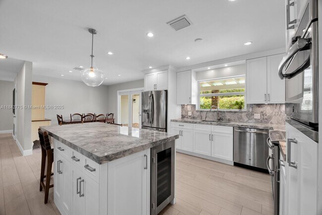 Building Photo - 8100 SW 107th St