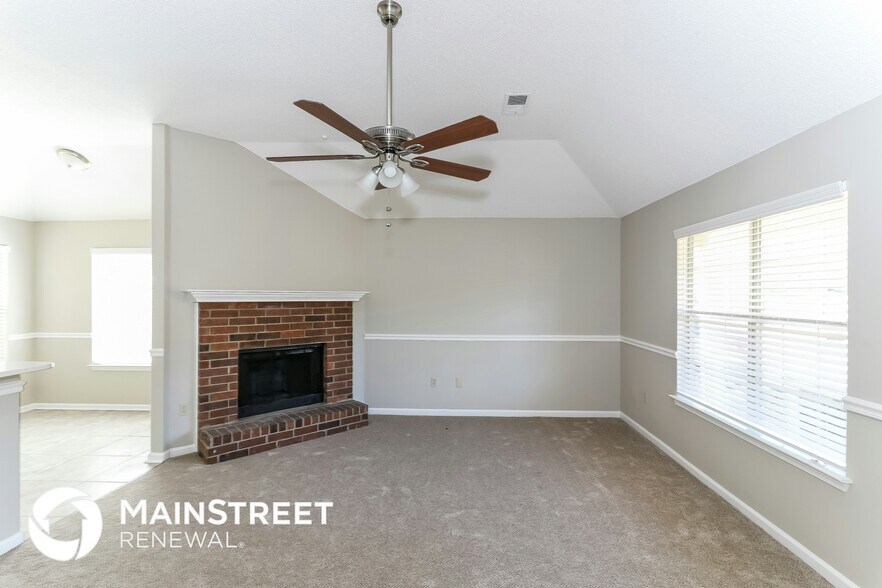 Building Photo - 4072 Angelace Dr N