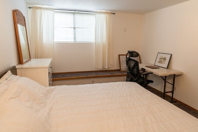 Building Photo - 4Bd/1.5Ba Seattle House
