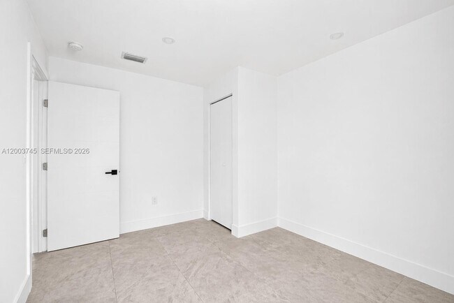 Building Photo - 1102 NW 103rd St