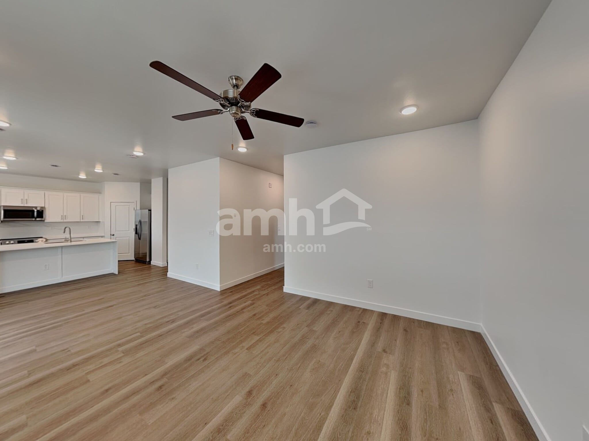 Building Photo - 9727 W Parkway Dr