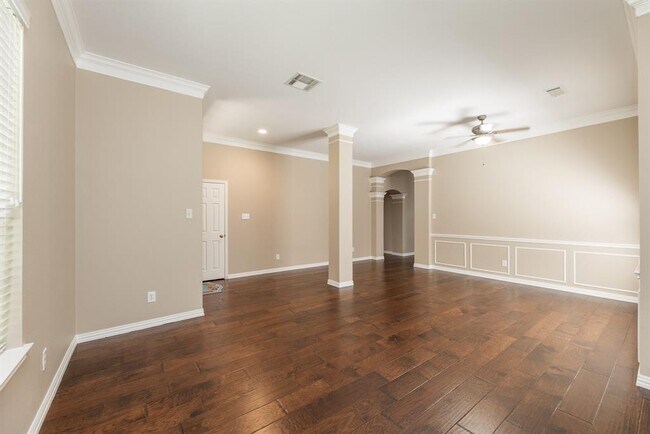 Building Photo - 4523 Wavertree Dr