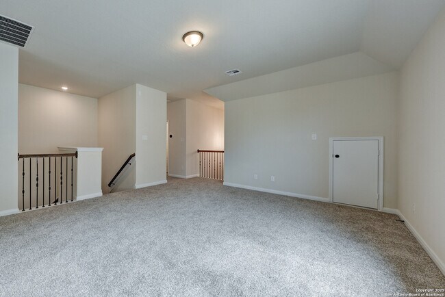 Building Photo - 9007 Shady Mountain