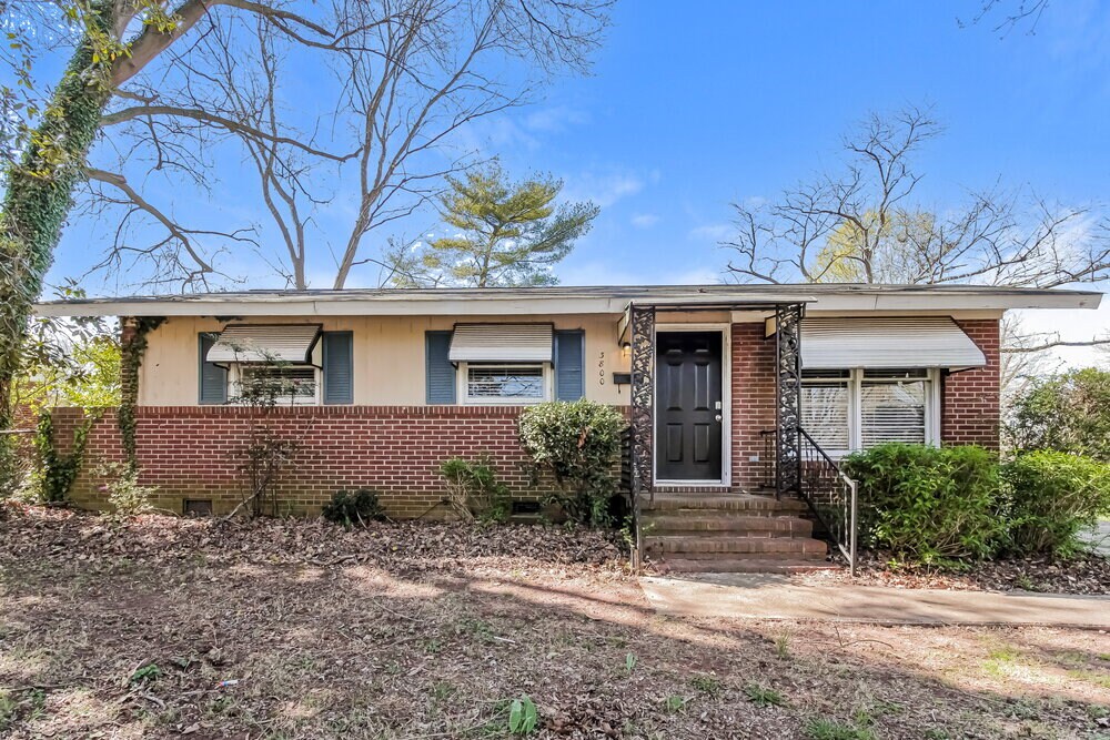 Building Photo - 3800 Seaman Dr