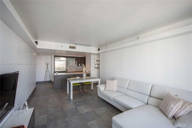 Building Photo - 500 Brickell Ave