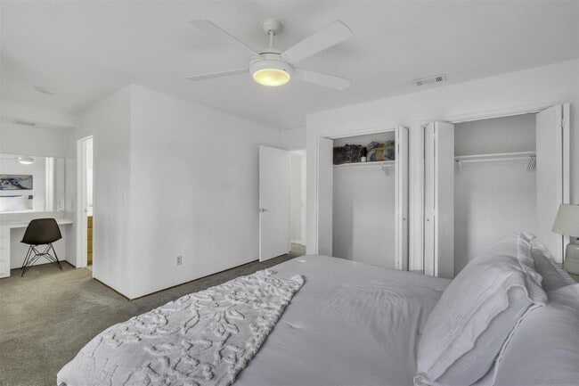 Building Photo - FULLY FURNISHED Mid-Century Modern 3 Bed R...