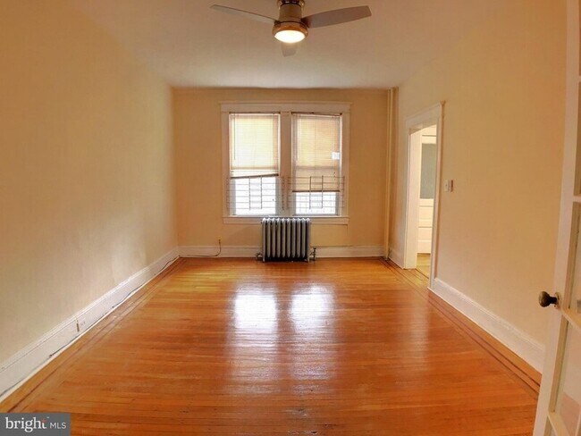 Building Photo - 3303 Guilford Ave