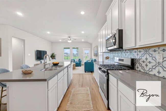 Building Photo - 2216 Inglenook Grv Dr