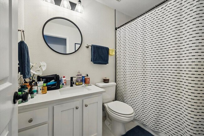 Building Photo - 9321 Linkmeadow Dr