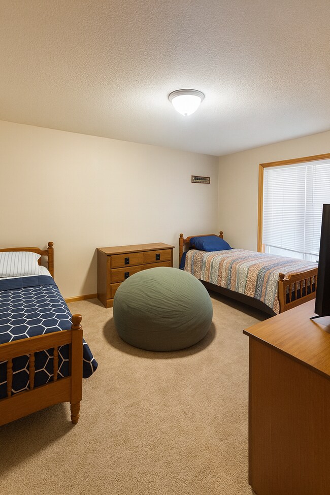 Building Photo - 1040/1044 4th St SE, Forest Lake, MN 55129 (duplex)