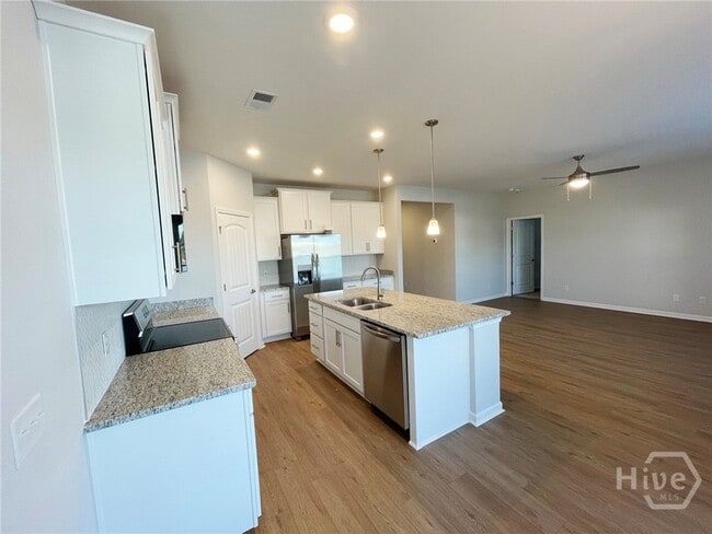 Building Photo - 750 Sessile Oak Dr