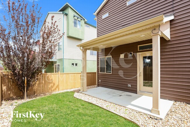 Building Photo - 4389 Vindaloo Dr