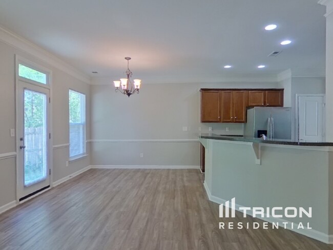 Building Photo - 408 Rook Rd