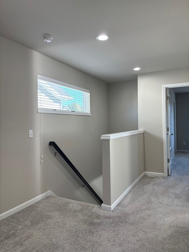 Building Photo - 620 Sugar Maple Ln