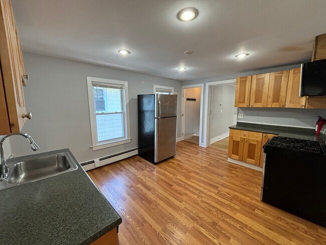 Building Photo - 8 Jetland Pl