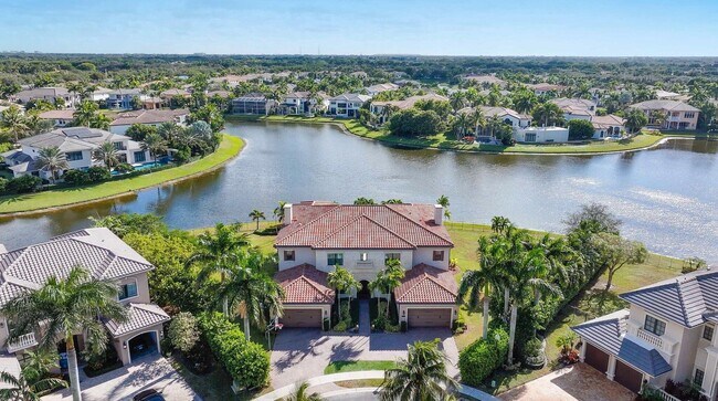 Building Photo - 17511 Cadena Dr