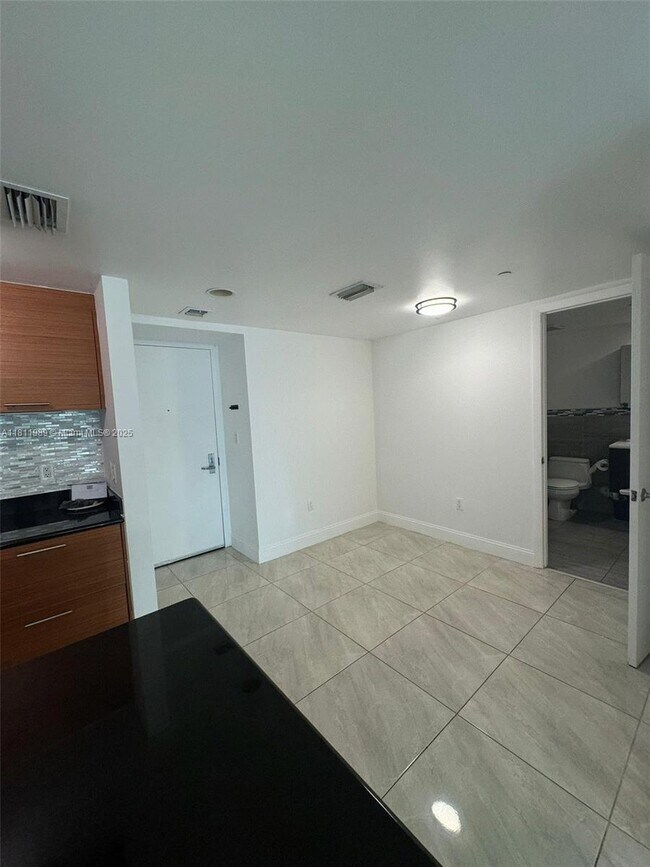 Building Photo - 50 Biscayne Blvd