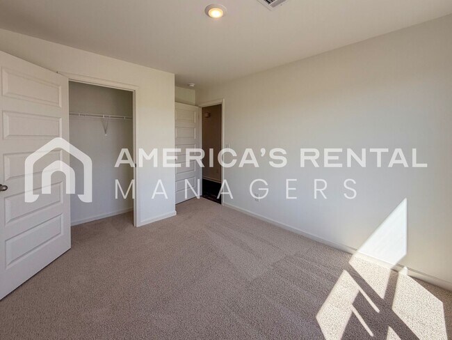 Building Photo - DEPOSIT PENDING! Sign a 13-month lease by 3/31/2026 to receive a $500 Gift Card! New Construction...