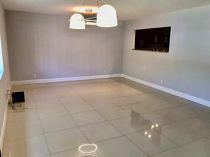 Building Photo - Northeast 30th Place, Aventura, FL 33180 - 3 BR 2 BA condo