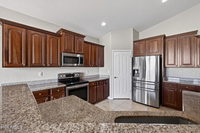 Building Photo - 3096 E Kingbird Pl