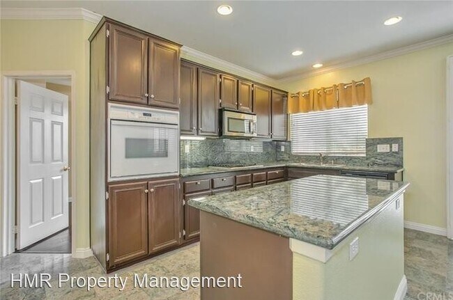 Building Photo - 5 br, 3 bath House - 11713 Parliament Drive