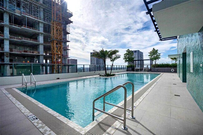 Building Photo - 601 N Miami Ave