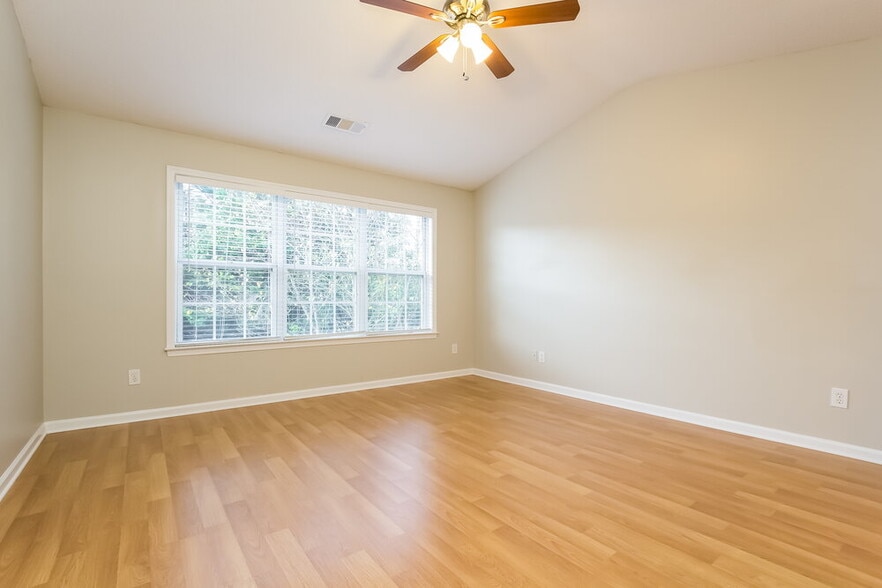 Building Photo - 4125 Ridgefair Dr